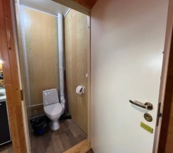 Шестиместные апартаменты с балконом и с красивым видом из окна в Villa Natella