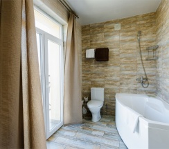 Полулюкс в Мартон Сити