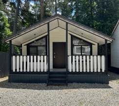 Коттедж Standard в White Village