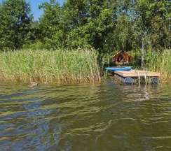 Эко Лодж с собственным пирсом в Это жизнь