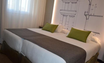 Двухместный номер Classic с балконом двуспальная кровать в Sercotel Hotel Parque