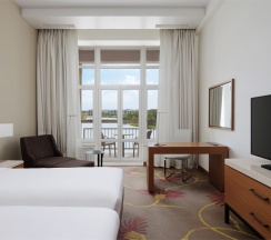 Улучшенный номер с видом на береговую линию кровати Twin в Radisson Завидово