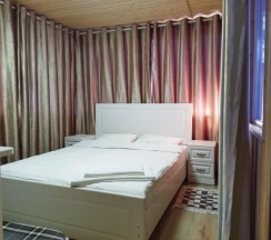 Номер стандарт улучшенный с 1 двуспальной кроватью в Veles hotel