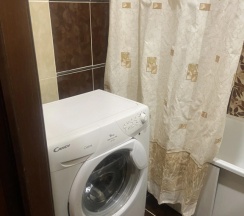 Двухместные апартаменты с 2 комнатами с балконом (двуспальная кровать) в Квартира Двухкомнатная в пешей доступности до центра города