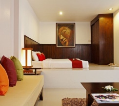 Люкс Deluxe с балконом в Club Bamboo Boutique Patong Beach Resort