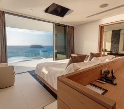 Sky Pool вилла с 3 комнатами в Kata Rocks