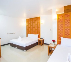 Трёхместный номер Deluxe в New Siam Palace Ville