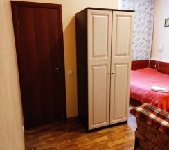 Большой номер с двухспальной кроватью в Абсолют на Руставели