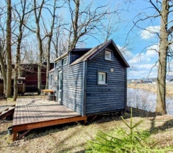 Сапфировый tiny house в Шведские дачи