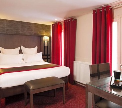 Двухместный номер Standard с балконом 2 отдельные кровати в Hotel Mondial