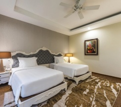 Вилла с 4 комнатами с видом на бассейн в Vinpearl Resort & Spa Nha Trang Bay