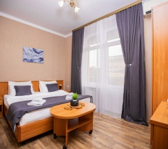 Семейный двухкомнатный до 4 гостей с балконом в Джульетта