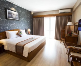 Номер Deluxe с видом на город в Tran Vien Dong Hotel