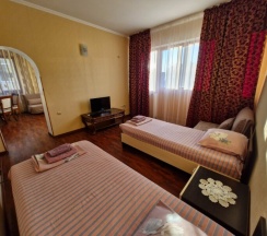 семейный  трёхкомнатный с кухней в Вдохновение