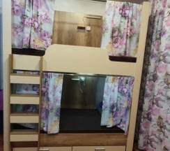 Кровать в общем номере (женский номер) в FM Hostel