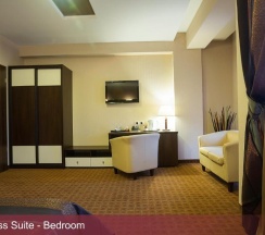 Трёхместные апартаменты Deluxe в Inter Business Bucharest Hotel
