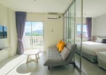 Трёхместный номер Executive в Recenta Suite Phuket Suanluang