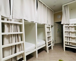 Кровать в женс 10мест номере в Fox