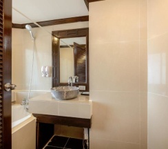 Двухместный номер Deluxe двуспальная кровать в Club Bamboo Boutique Patong Beach Resort