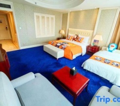 Двухместный семейный номер Standard двуспальная кровать в Dezhou Fengguan Holiday Hotel