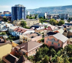 М.Горького 85Б. 2-комн.кв., 10-этаж, 124 в АнтиОтель