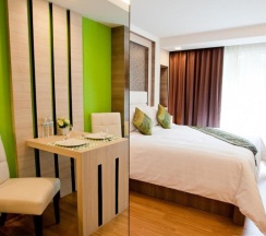 Люкс Deluxe с балконом и с красивым видом из окна в iCheck inn Residences Sukhumvit 20