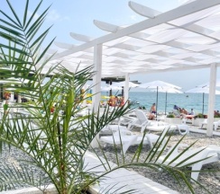 Двухместный номер с двумя кроватями в Ola resort