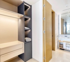 Двухместный люкс Grand Azure двуспальная кровать в Twinpalms MontAzure Phuket Resort