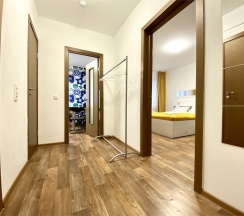 "Baltic Sunset" Однокомнатная квартира с видом на Финский залив (Метро Ленинский проспект/Автово, 10 минут на транспорте) в Rauktis apartments