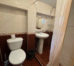 Двухместный номер Standard с балконом двуспальная кровать в Ruzanna inn