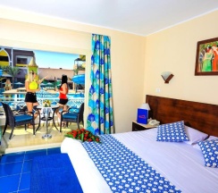 Двухместный номер Standard с видом на бассейн 2 отдельные кровати в Mirage Bay Resort and Aqua Park