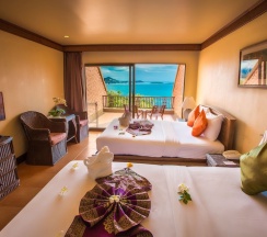 Двухместный номер Grand с видом на море двуспальная кровать в Samui Bayview Resort & Spa