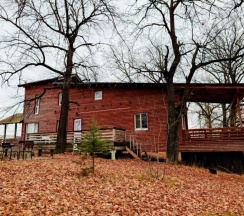 Красный дом в Шведские дачи