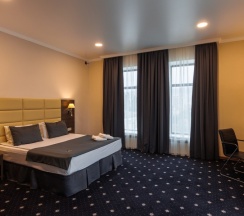 Executive Suite в Central City