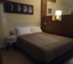 Четырёхместный номер Deluxe в Little Guest House Hotel