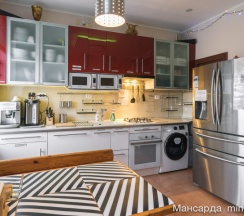 Семейная комната "Эконом" класса для 4-х взрослых с общей ванной комнатой в Мансарда