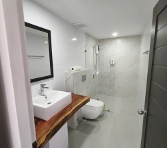 Вилла с 2 комнатами рядом с пляжем в Crystal Bay Yacht Club