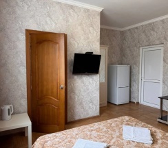 Четырёхместный номер Standard с балконом и с видом на горы в Астерия