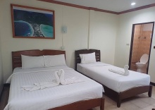 Трёхместный номер Deluxe в Golden Bee PhiPhi Hostel