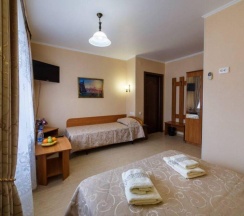 3-местная комната комфорт с балконом в Виктория