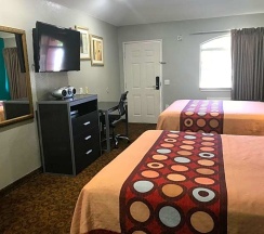 Двухместный номер Superior двуспальная кровать в Camelot Inn & Suites Veterans Memorial NW Houston