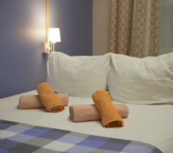 Трехместный семейный номер в Nice hostel