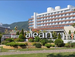 Отель Alean Family Biarritz в Геленджике