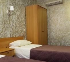 Стандарт. две кровати в Четыре короны