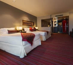 Двухместный семейный номер Standard 2 отдельные кровати в A-One Bangkok Hotel