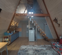 A-frame house в А-фрейм Рыжая Такса