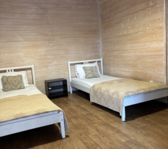 Четырёхместный семейный номер Standard с балконом в Розмарин