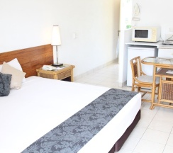 Студия с балконом в The Melanesian Port Vila Hotel