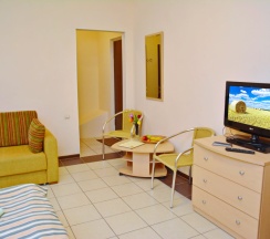 Четырёхместный полулюкс в Глафировка лэнд