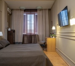 Двухкомнатный семейный номер в Alhambra